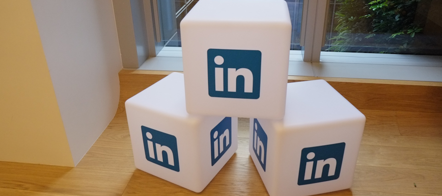 Does your LinkedIn profile sell you well?